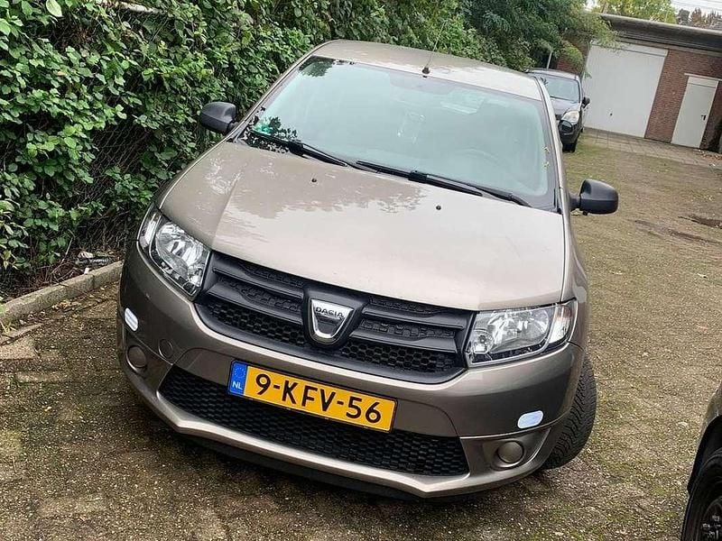 Gebruikt 2013 Dacia Sandero Ambiance Hatchback | € 3.500 (Goede deal) - Afbeelding 1/4
