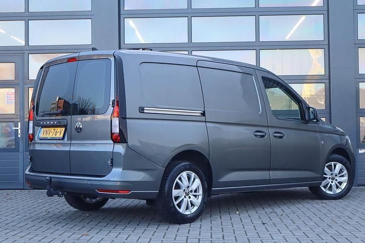 Occasion VW Caddy Maxi Comfortline 102 PK (75 kW) 2022 Grijs (metallic) MPV
