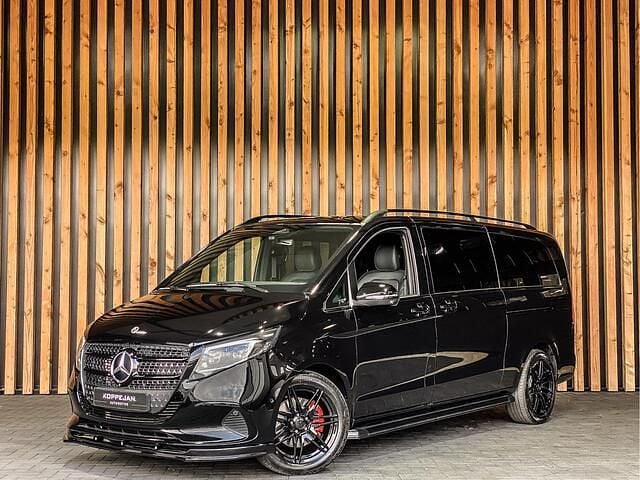 Occasion Mercedes V300 Avantgarde 237 PK (174 kW) 2024 Zwart (metallic) MPV