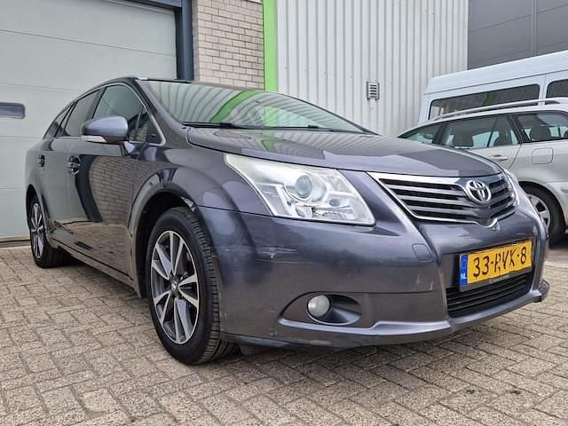 Occasion Toyota Avensis Business Edition 2011 Grijs Stationwagen