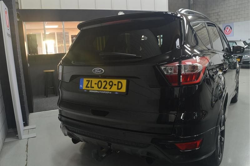 Occasion Ford Kuga ST-Line 184 PK (135 kW) 2018 Zwart SUV