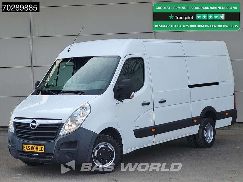 Wit Gebruikt 2017 Opel Movano Van | € 13.900 (Eerlijke prijs) - Afbeelding 1/3