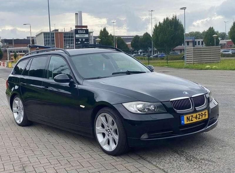 Gebruikt 2006 BMW 325 Shadowline Stationwagen | € 3.250 (Super prijs) - Afbeelding 1/4