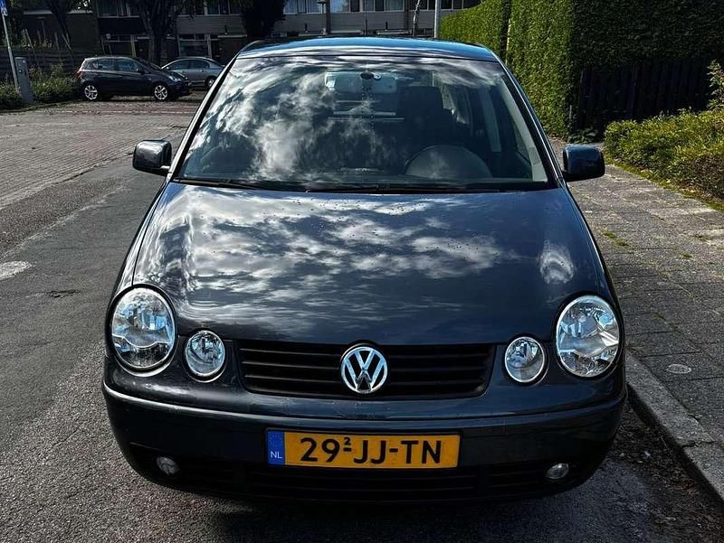 Gebruikt 2002 VW Polo Highline Hatchback | € 1.350 (Eerlijke prijs) - Afbeelding 1/4