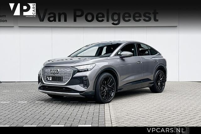 Grijs Occasion 2022 Audi Q4 Sportback e-tron Advanced SUV | € 32.900 (Iets duurder) - Afbeelding 1/4