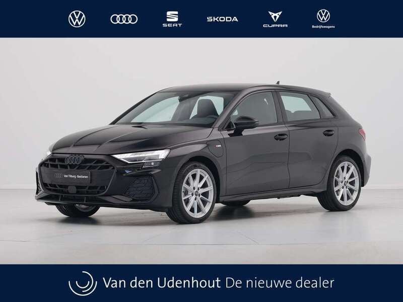 Zwart, metallic lak Gebruikt 2025 Audi A3 Sportback e-tron Comfort Sedan | € 49.900 - Afbeelding 1/4
