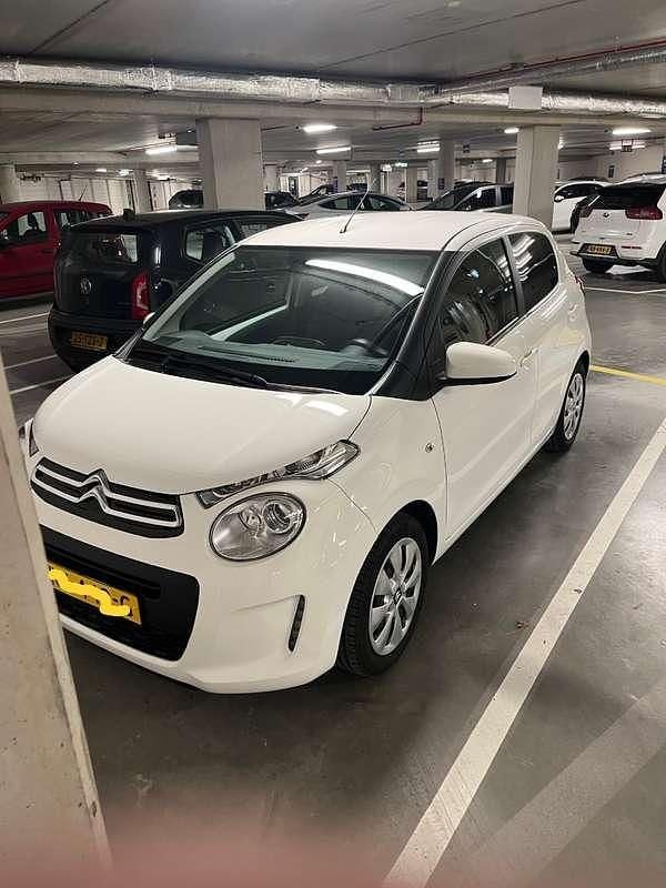 Wit Gebruikt 2018 Citroën C1 Feel Hatchback | € 6.400 (Goede deal) - Afbeelding 1/4