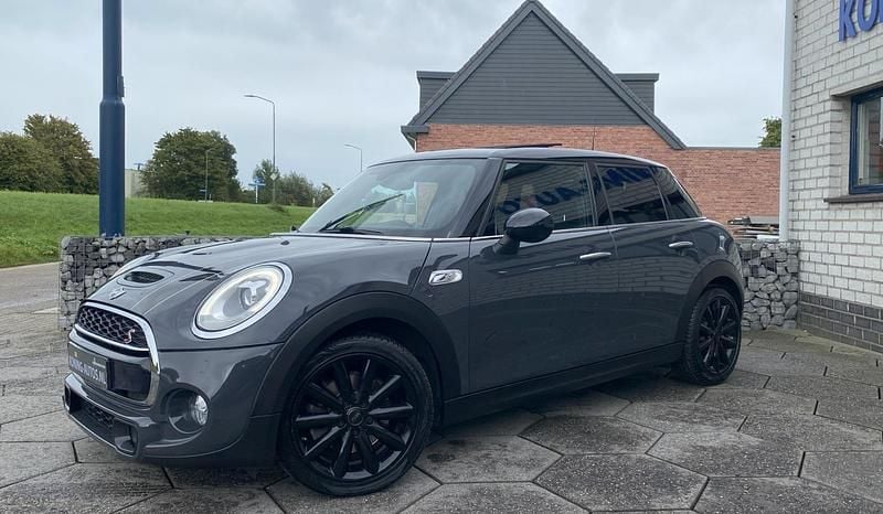 Grijs Gebruikt 2017 Mini John Cooper Works Business Hatchback | € 14.445 (Super prijs) - Afbeelding 1/4