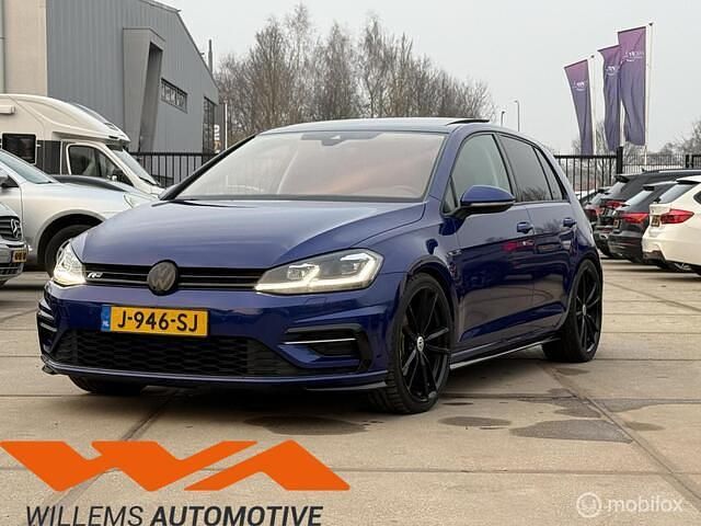 Blauw (metallic) Occasion 2017 VW Golf VII R-line Hatchback | € 18.995 (Duur) - Afbeelding 1/4