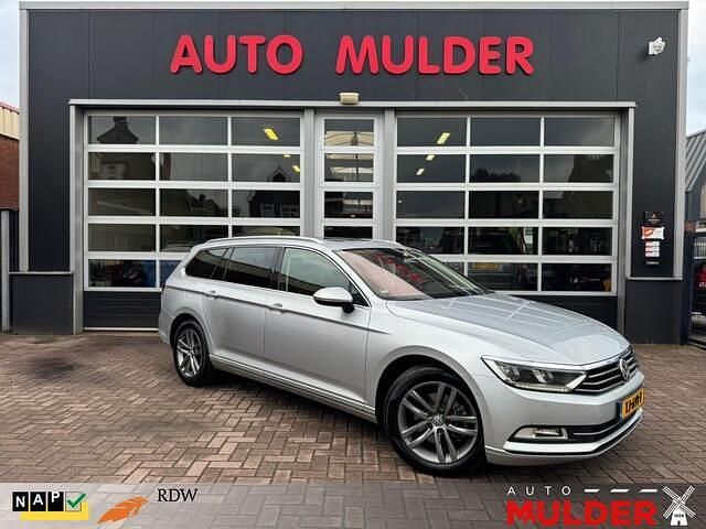 Grijs Gebruikt 2015 VW Passat Highline Stationwagen | € 11.375 (Eerlijke prijs) - Afbeelding 1/3