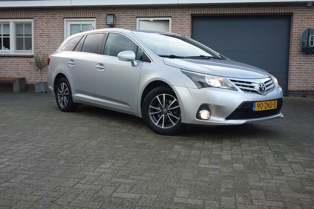Occasion Toyota Avensis Business Edition 147 PK (108 kW) 2013 Grijs (metallic) Stationwagen
