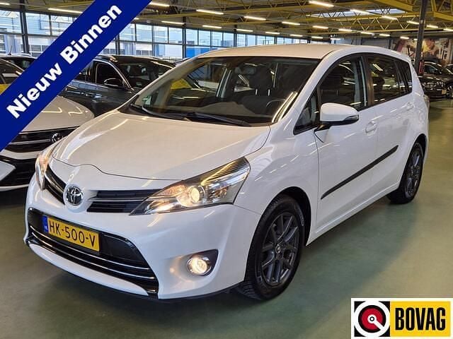 Wit Occasion 2015 Toyota Verso MPV | € 16.950 (Eerlijke prijs) - Afbeelding 1/4