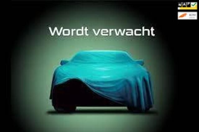 Zwart (metallic) Gebruikt 2012 VW Golf VII Highline Hatchback | € 5.995 (Super prijs) - Afbeelding 1/1