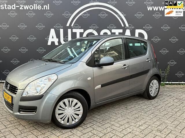 Grijs, metallic lak Gebruikt 2011 Suzuki Splash Comfort Hatchback | € 2.950 (Goede deal) - Afbeelding 1/4
