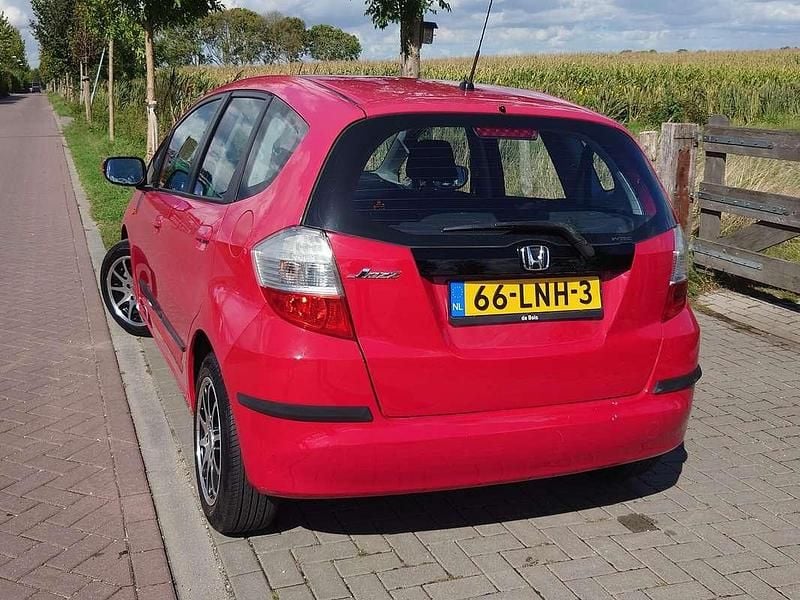 Occasion Honda Jazz Trend 90 PK (66 kW) 2010 Rood Hatchback