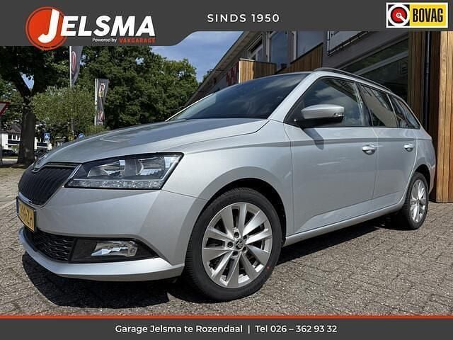 Grijs Gebruikt 2021 Skoda Fabia Ambition Stationwagen | € 13.900 (Eerlijke prijs) - Afbeelding 1/4