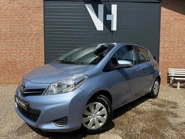 Blauw Gebruikt 2014 Toyota Yaris Hatchback | € 8.950 (Eerlijke prijs) - Afbeelding 1/4