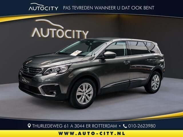 Grijs, metallic lak Gebruikt 2019 Peugeot 5008 Active MPV | € 19.950 (Eerlijke prijs) - Afbeelding 1/4