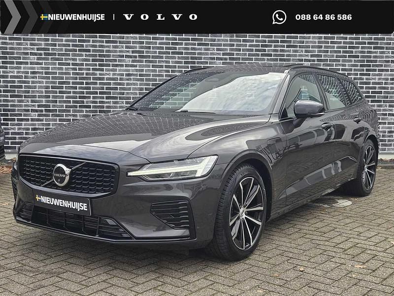 Gebruikt 2022 Volvo V60 Plus Stationwagen | € 44.894 (Iets duurder) - Afbeelding 1/4