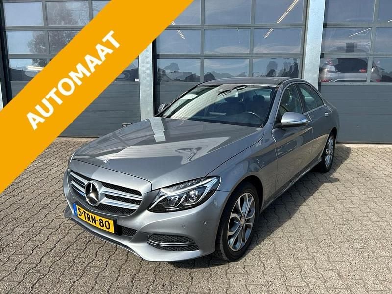 Grijs Gebruikt 2014 Mercedes C180 Ambition Sedan | € 19.830 (Eerlijke prijs) - Afbeelding 1/4