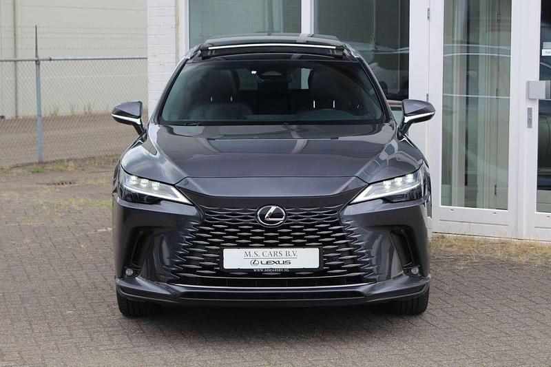 Occasion Lexus RX450h Luxury Line 309 PK (227 kW) 2023 Grijs (metallic) SUV