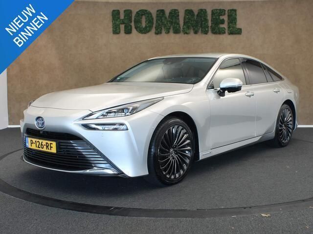 Grijs Gebruikt 2022 Toyota Mirai Sedan | € 32.950 - Afbeelding 1/4