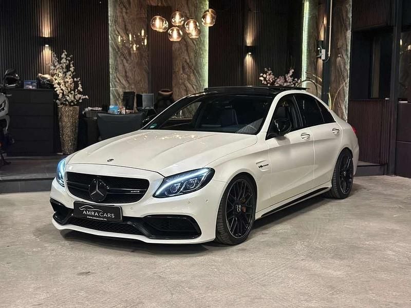 Wit Occasion 2018 Mercedes C63 AMG AMG Sedan | € 57.500 (Eerlijke prijs) - Afbeelding 1/4