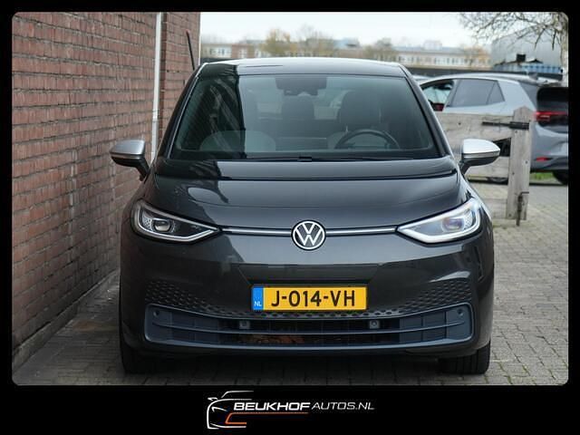 Grijs (metallic) Gebruikt 2020 VW ID.3 Hatchback | € 15.500 (Eerlijke prijs) - Afbeelding 1/3