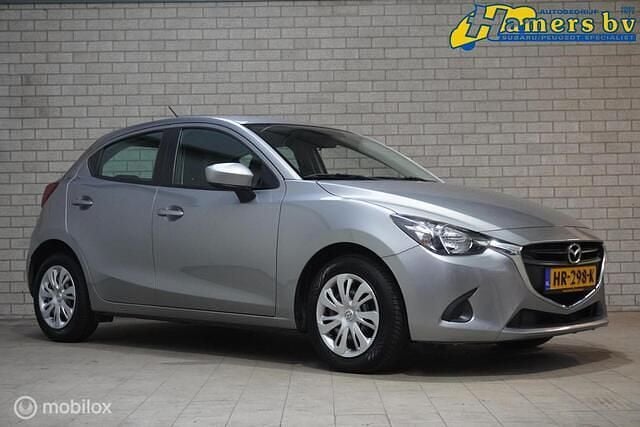 Grijs Gebruikt 2015 Mazda 2 Hatchback | € 8.750 (Goede deal) - Afbeelding 1/4