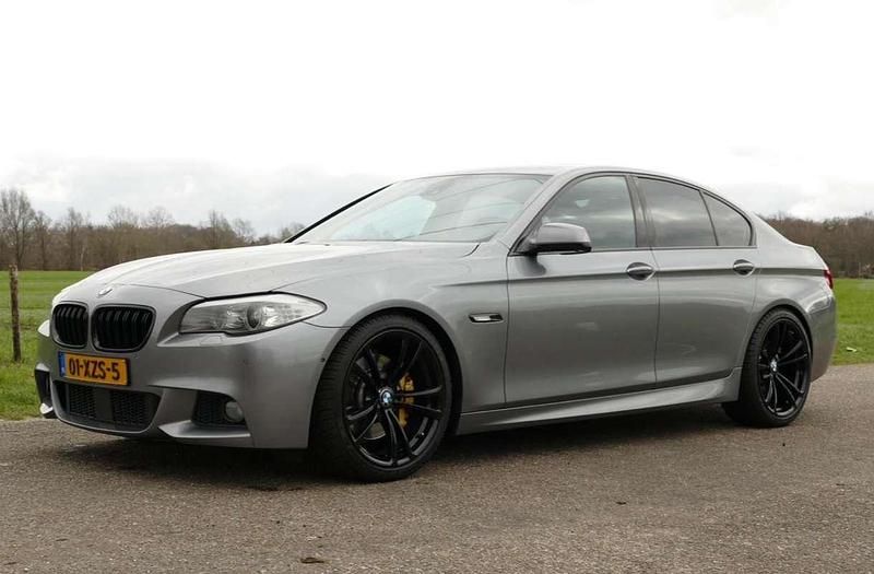 Grijs Gebruikt 2012 BMW 528 Sedan | € 16.900 (Iets duurder) - Afbeelding 1/4