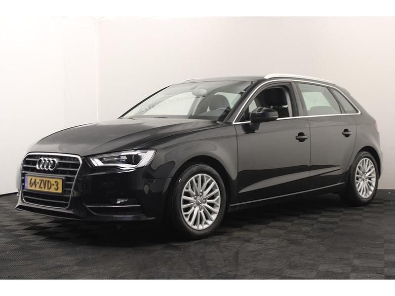 Zwart Gebruikt 2013 Audi A3 Ambition Hatchback | € 7.750 (Goede deal) - Afbeelding 1/4