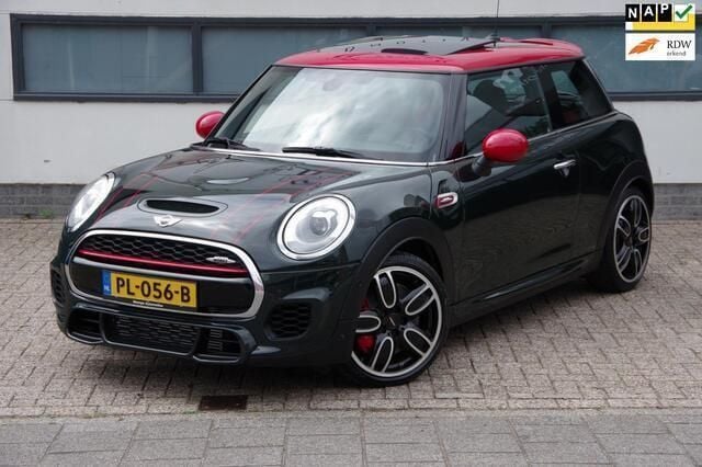 Groen Gebruikt 2017 Mini John Cooper Works Hatchback | € 23.450 (Eerlijke prijs) - Afbeelding 1/4