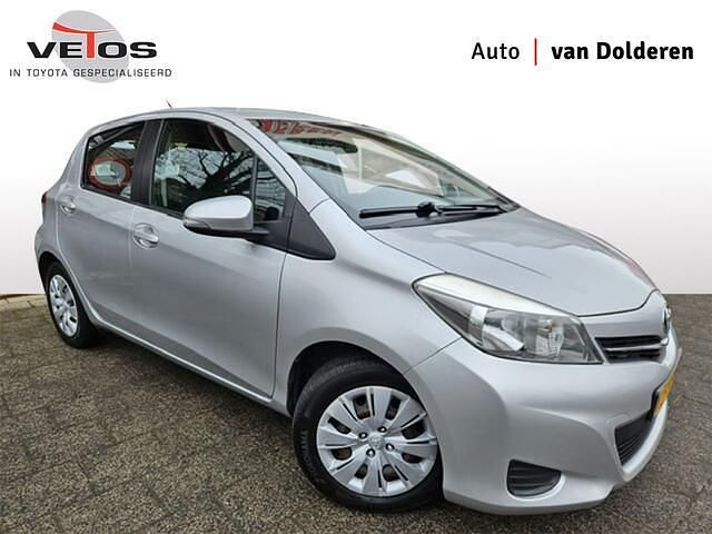 Occasion Toyota Yaris 101 PK (74 kW) 2014 Grijs (metallic) Hatchback