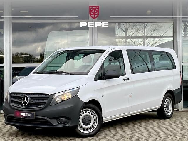 Wit Gebruikt 2019 Mercedes Vito MPV | € 19.940 (Eerlijke prijs) - Afbeelding 1/4