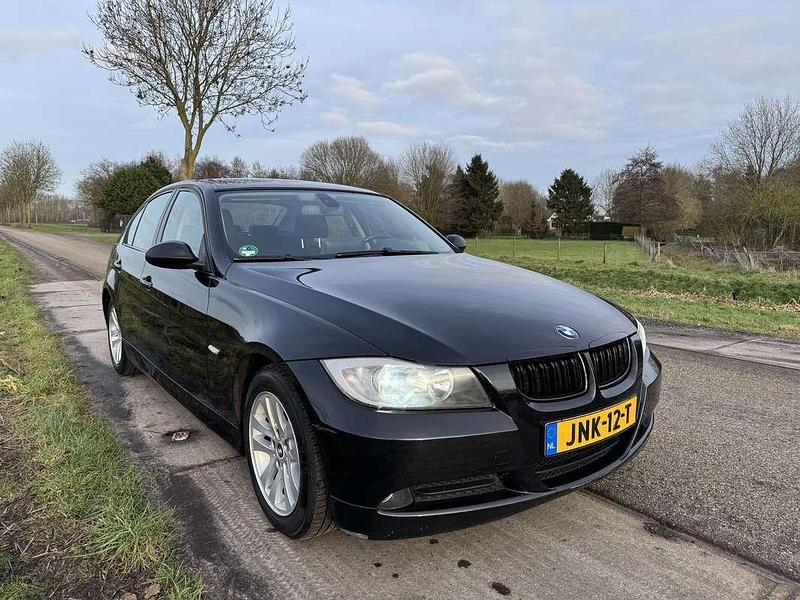 Occasion BMW 318 Executive 143 PK (105 kW) 2008 Zwart Sedan