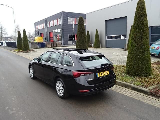 Occasion Skoda Octavia SportLine 150 PK (110 kW) 2022 Zwart (metallic) Stationwagen