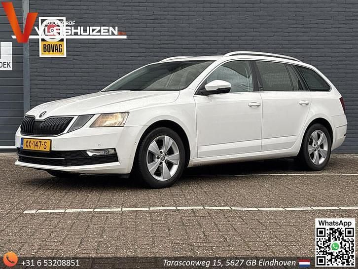 Wit Gebruikt 2019 Skoda Octavia Style Stationwagen | € 7.800 (Eerlijke prijs) - Afbeelding 1/4