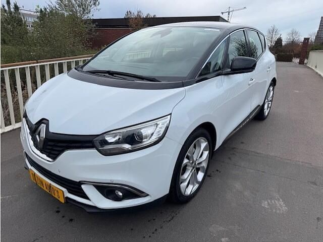 Wit Occasion 2017 Renault Scénic IV Zen MPV | € 9.250 (Eerlijke prijs) - Afbeelding 1/4
