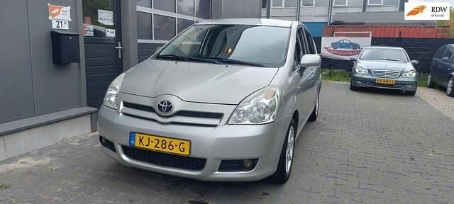 Grijs Gebruikt 2006 Toyota Verso Terra MPV | € 3.399 (Eerlijke prijs) - Afbeelding 1/4