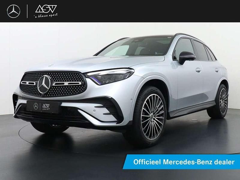Zilver Nieuw 2025 Mercedes GLC300e Sport Edition SUV | € 80.919 (Goede deal) - Afbeelding 1/4