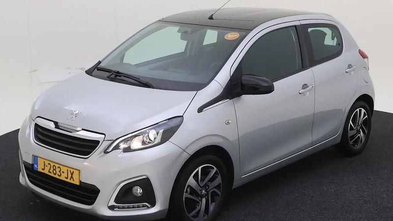 Grijs Gebruikt 2020 Peugeot 108 Allure Hatchback | € 10.250 - Afbeelding 1/4