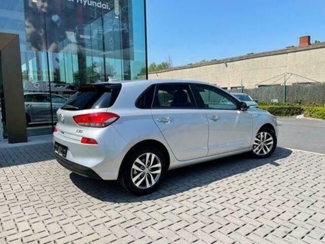 Occasion Hyundai i30 120 PK (88 kW) 2018 Zilver Sedan