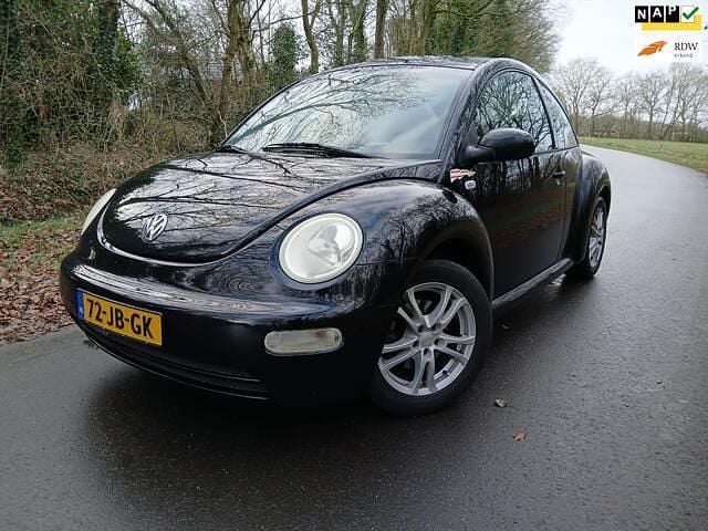 Zwart Gebruikt 2002 VW Beetle Hatchback | € 999 (Goede deal) - Afbeelding 1/4