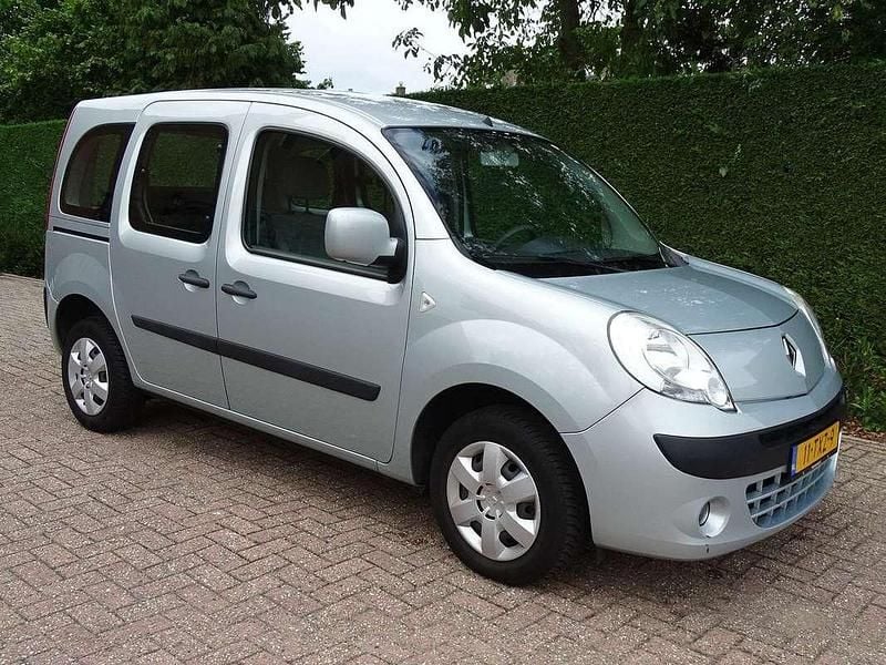 Grijs Gebruikt 2008 Renault Kangoo MPV | € 10.950 - Afbeelding 1/4