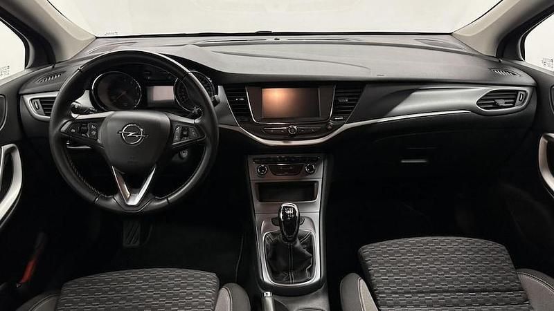 Occasion Opel Astra Business 2020 Rood Stationwagen