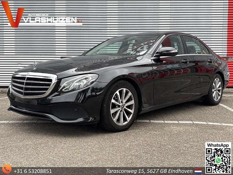 Zwart Gebruikt 2018 Mercedes E200 Sedan | € 12.400 (Eerlijke prijs) - Afbeelding 1/4
