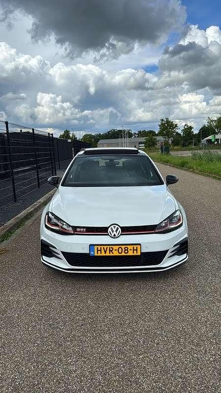 Wit Gebruikt 2020 VW Golf VIII GTI Stationwagen | € 25.500 (Goede deal) - Afbeelding 1/4