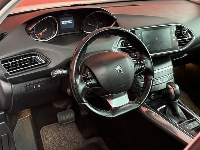 Occasion Peugeot 308 SW GTi 131 PK (96 kW) 2018 Wit Stationwagen