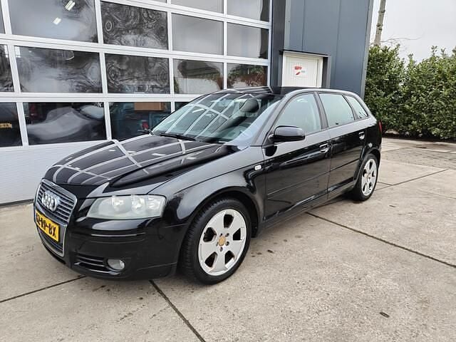 Zwart Occasion 2005 Audi A3 Sportback Ambition Hatchback | € 2.750 (Eerlijke prijs) - Afbeelding 1/4