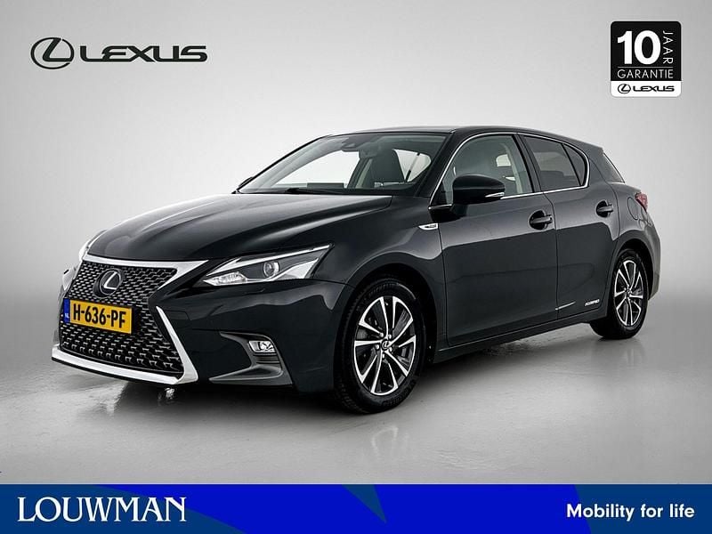 Zwart Gebruikt 2020 Lexus CT200h Business Edition Hatchback | € 22.950 (Eerlijke prijs) - Afbeelding 1/3